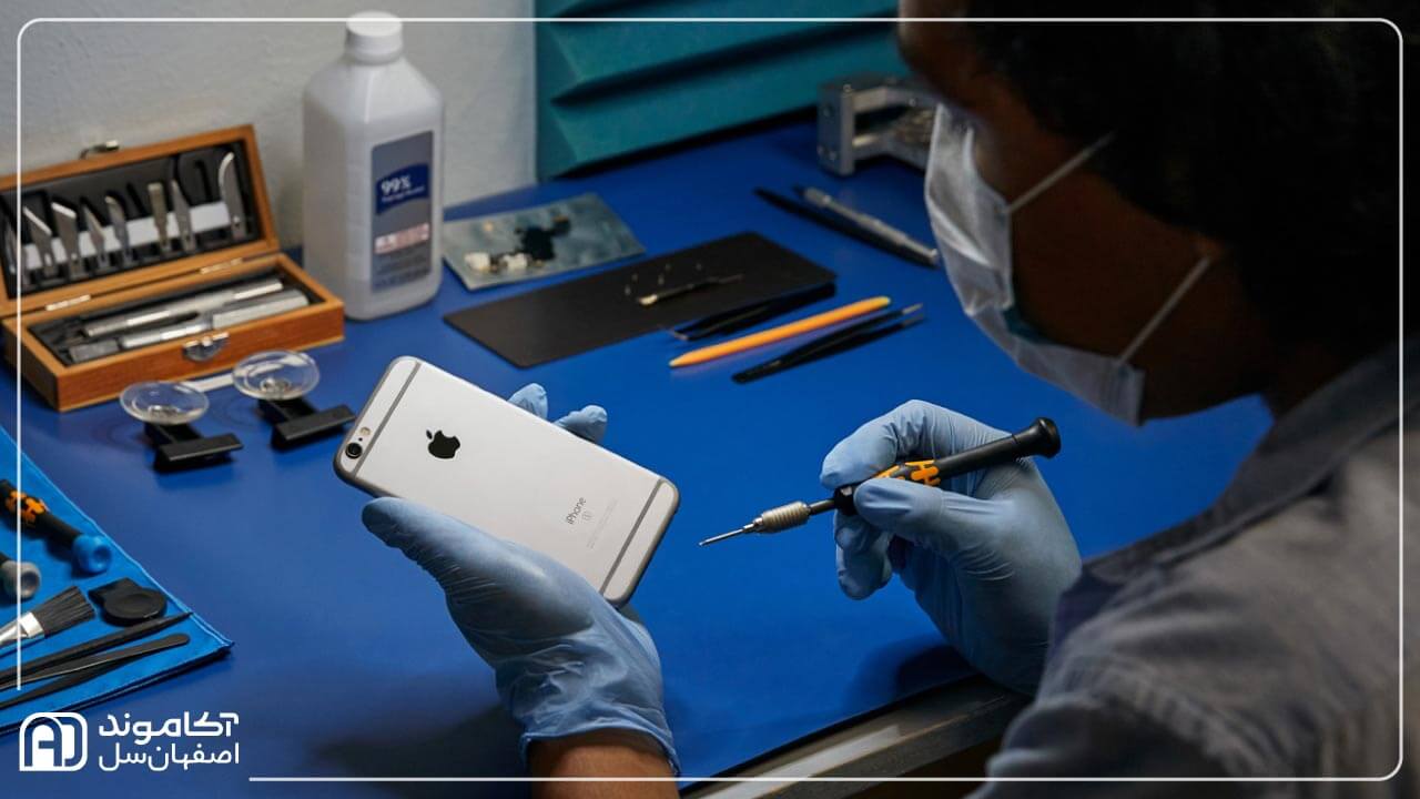 چگونگی تعویض باتری گوشی آیفون