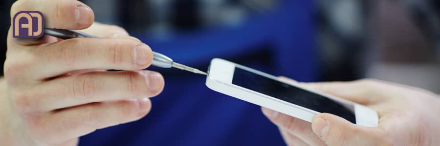 phone-repair-screen-replacement تعویض صفحه نمایش گوشی- تعمیرات گوشی
