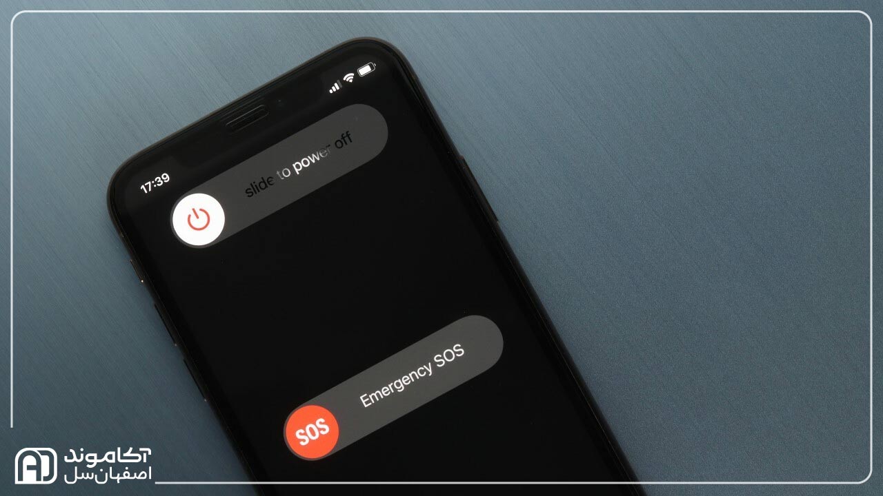 علت خاموش شدن گوشی آیفون - گوشی‌ خودتان را ریستارت کنید